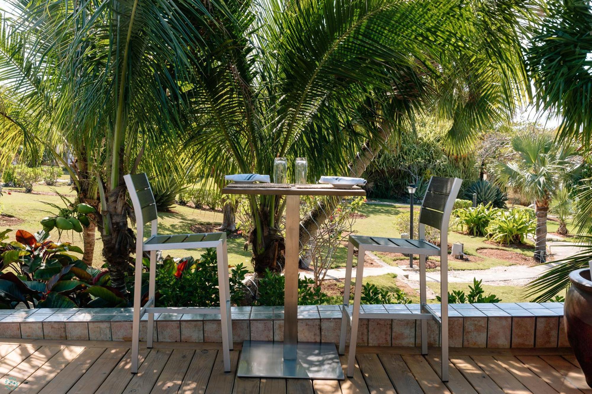 Romora Bay Resort & Marina Dunmore Town Exterior photo